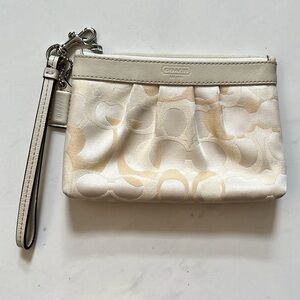 Coach  Wristlet cream & beige  signature C jacquard / Cream genuine leather NWOT